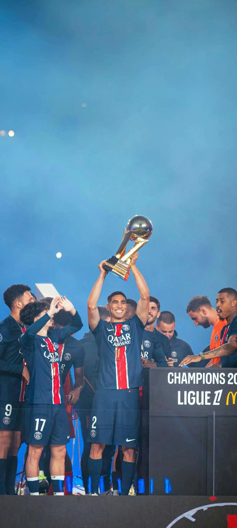 篮球湖人核心球员连续四场得分上双