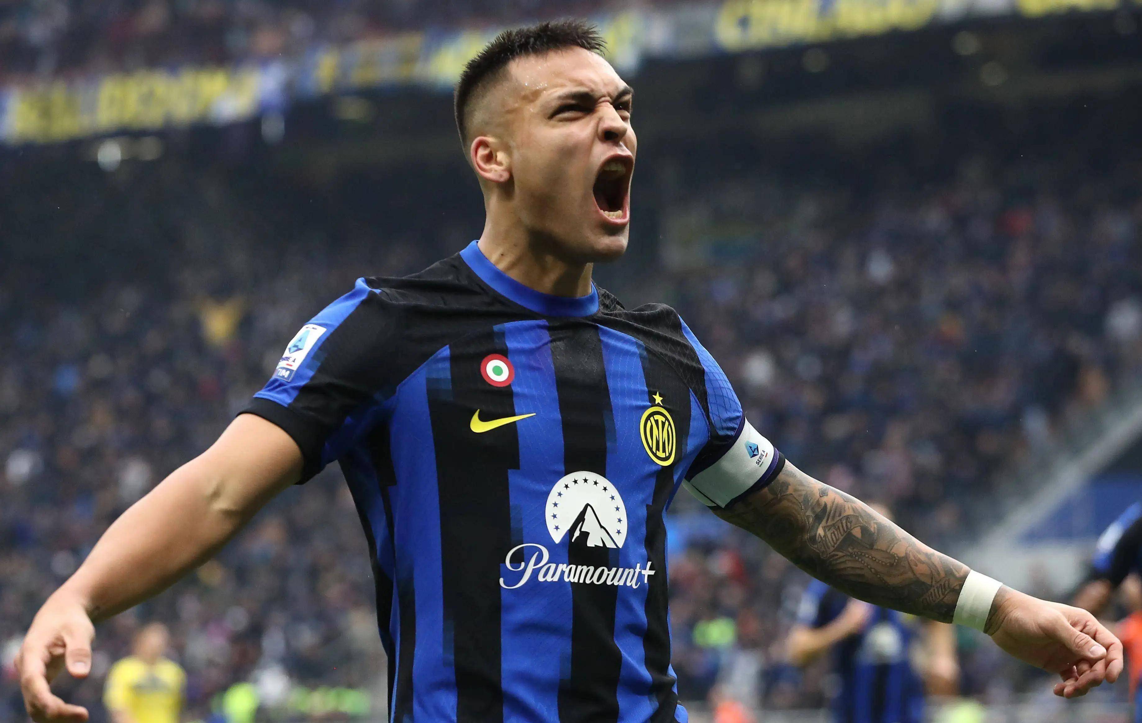 静候足协杯决赛，苏州奥体中心的草皮已换新