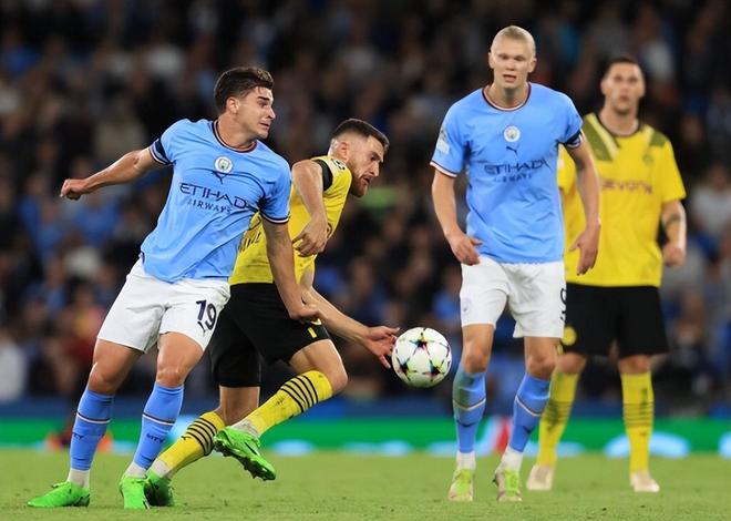 杜篮特篮下强打稳定胜局