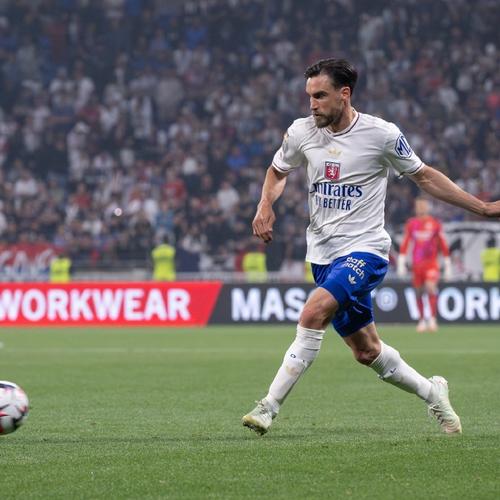 巴萨瞄准德国铁卫！弗里克亲信施洛特贝克或成新援